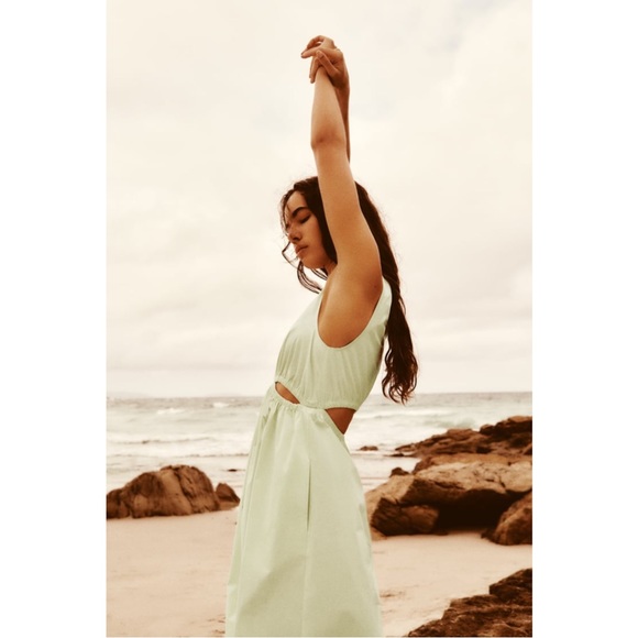 ZARA ~CUT OUT GABARDINE MIDI DRESS (NWT) - Picture 5 of 10